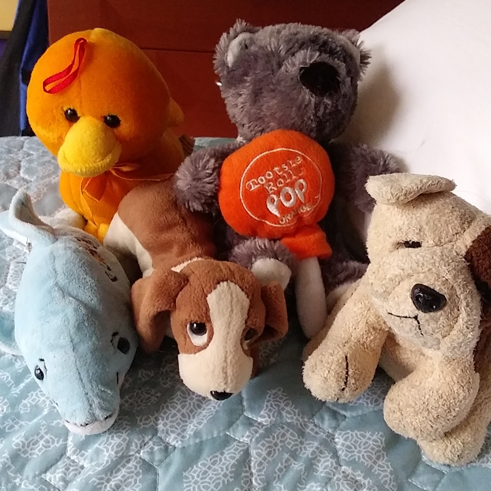 Lot of 5 stuffed animals